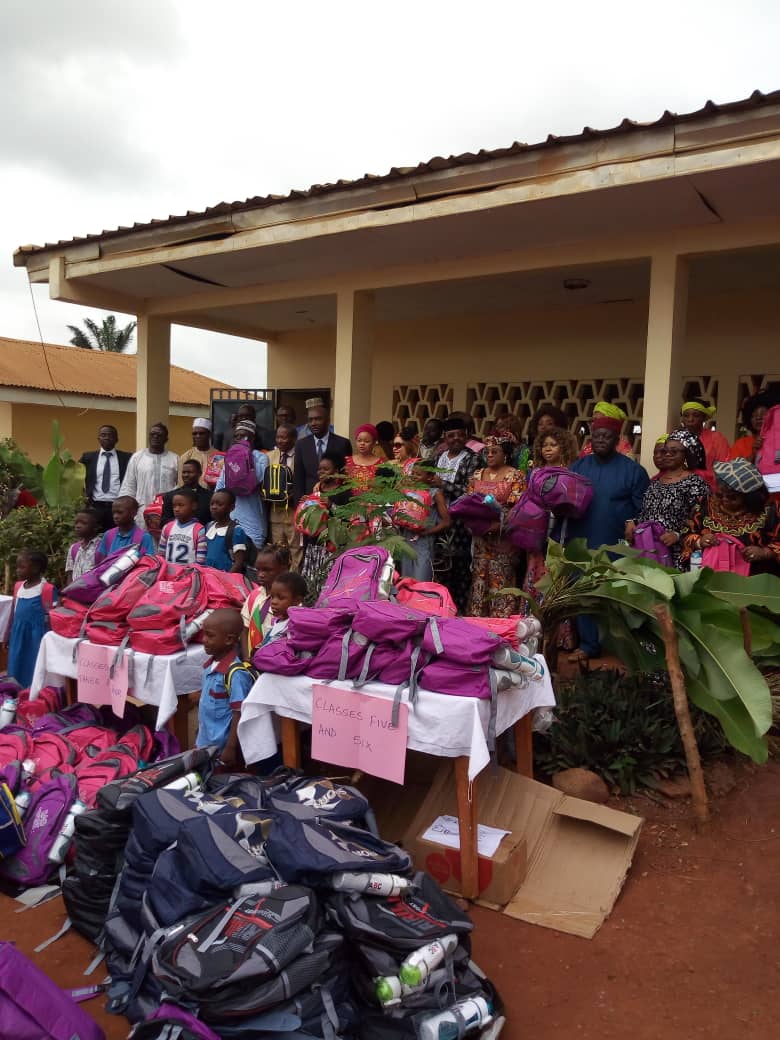 openschoolsnow's tweet photo. 50 internally displaced children from Bui, North-West region received some school needs in a ceremony organized at Chapelle Fouda, Yaounde. 
#OpenSchoolsNow 
🇨🇲🇨🇲🇨🇲
#237Stand4Education
#LetUsBackToSchool
#BacktoSchool
#Cameroun
#Cameroon 
@CRTV_web https://t.co/HpFvkZr8Xc