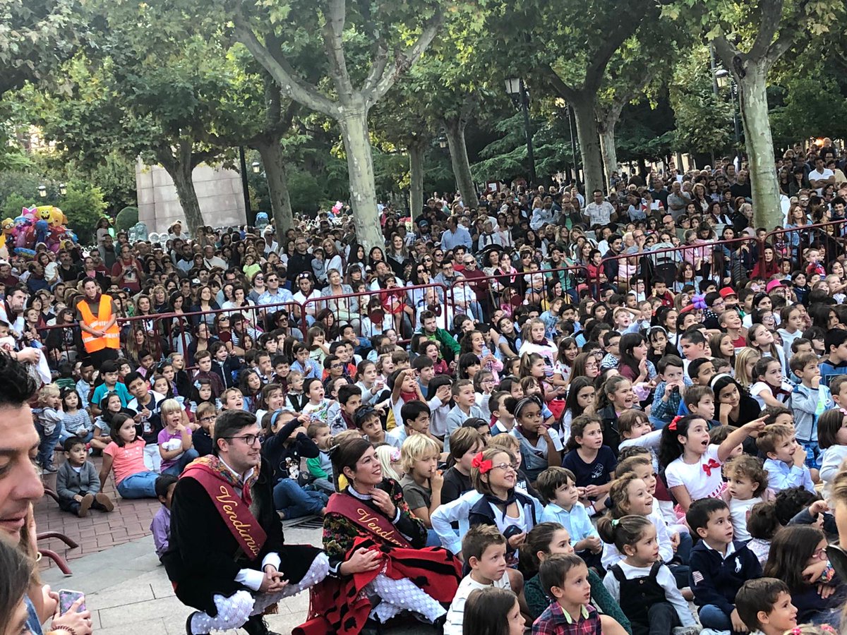 Arranca el penúltimo día de #SanMateo19 con muchos actos y con la visita de la Corporación a la peña La Rioja.