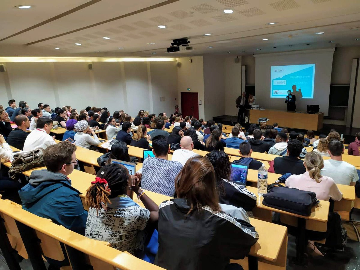 UPECactus's tweet photo. Ouverture du #Hackathon_eMed : 3 demi-journées d’épreuves en équipe pour faire émerger des projets innovants sur la prévention des erreurs médicamenteuses 💊 ⚕️
Bonne chance aux 120 participants 💪💻
👉 https://t.co/OkJvbUMlLZ 

#hackathon #santépublique https://t.co/oYtvSZa4y8