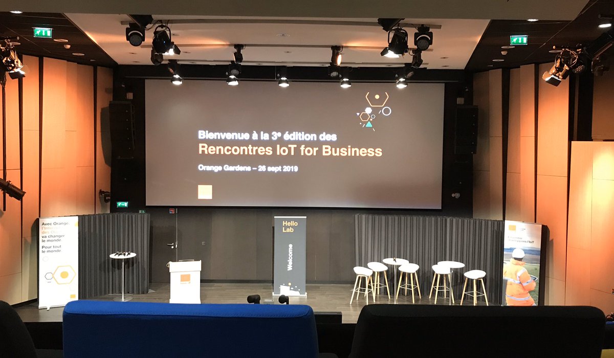 ThyGat's tweet image. Rencontres #IoTforBusiness : foule de partenaires #IoT avant notre keynote de 10:00 @OrangeGardens