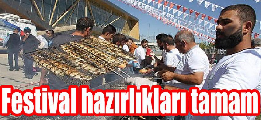 Her yıl olduğu gibi bu yıl da Van Balığını tanıtmak ve Van Gölüne dikkat çekmek amacıyla Vangölü Aktivistleri tarafından festival düzenlenecek.
“5. Van Gölü Balığı Festivali”
28 Eylül Cumartesi saat 12:00.
 
<a href="/edremitbldvan/">Van Edremit Belediyesi</a> katkılarıyla...
prestijgazetesi.com/m-haber-15970.…