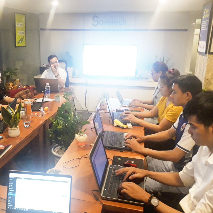SavetechGroup's tweet photo. Buổi học thiết kế video giúp học viên quảng cáo tiết kiệm chi phí
#khóa_học_marketing_online_tại_đà_nẵng https://t.co/hpbrnhXHgv