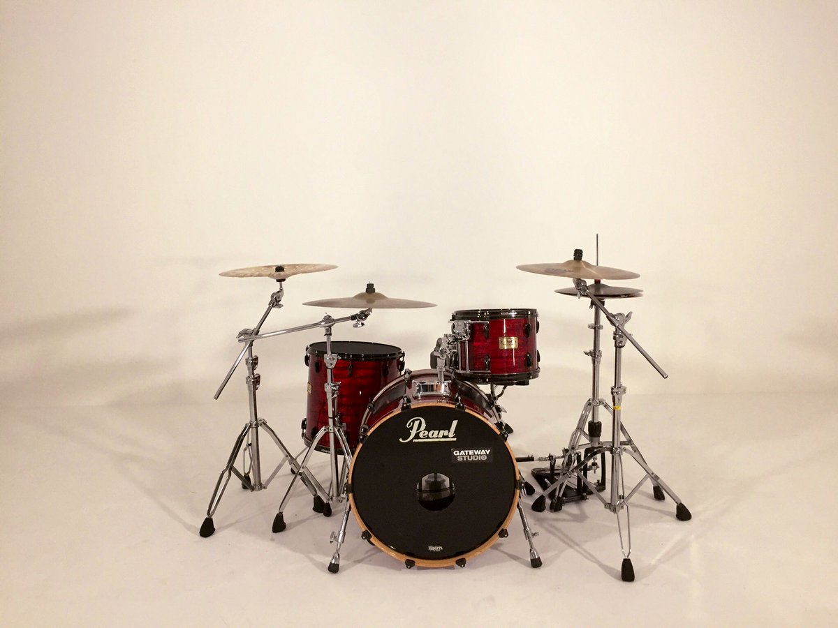 SatoshiDrums's tweet photo. HopelessのMVで使ったドラムセット🥁 https://t.co/iSAmkVis1r
