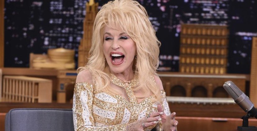 midmerch's tweet image. Alright gang. I’m calling it a night on this one. Thank you for sharing Dolly Day! Hoping this continues to grow and folks share fun stories, memes, pics and what not through the years. Thank you to those who joined in the fun! Much love to you all!  #DollyDay #DD #NineTwoFive