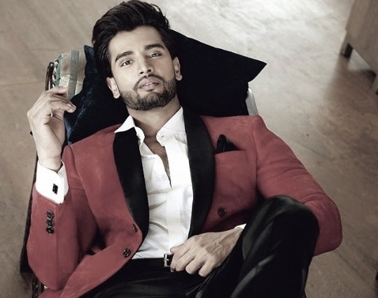 ᴘʀɪɴᴄᴇ ᴏғ ᴅᴏʀɴᴇ;
         sᴇʀᴘᴇɴᴛ, sᴄᴀʟᴇs ᴏғ ʀᴇᴅ.