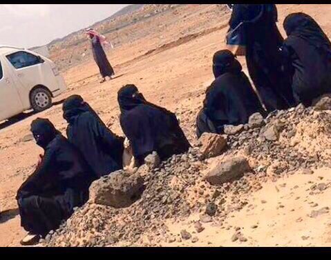 العلاوه حق مشروع للمعلم والمعلمة  مثل باقي موظفي الدولة  وليست حافز 
نرفض اللائحة نهائياً #العلاوه_السنويه90
#العلاوه_السنويه91