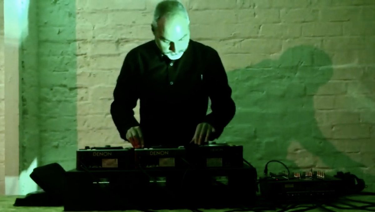 darkjazzproject's tweet photo. Playing at @Centrala_space as part of #SundayXpress @BhamWeekender on the 6th October. We’re on early so come early if you want to catch live #turntabalism #improvisation from SAD MAN and visuals from Artist Retired (RA) @the_art_peddler https://t.co/YCr82zAUYy