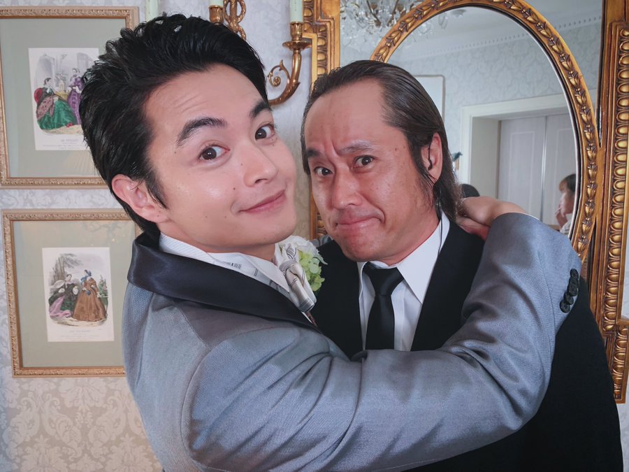 瀬戸康史と高岩成二がコラボ 仮面ライダーキバ を再現したあの必殺技を披露し話題に ルパンの娘