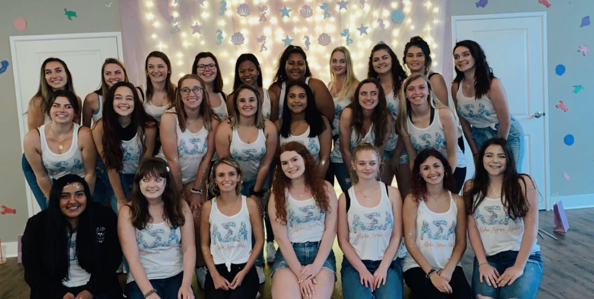 asagvsu's tweet photo. Still obsessing over Fall class ‘19🤩💗 https://t.co/MBmnOR0Xih