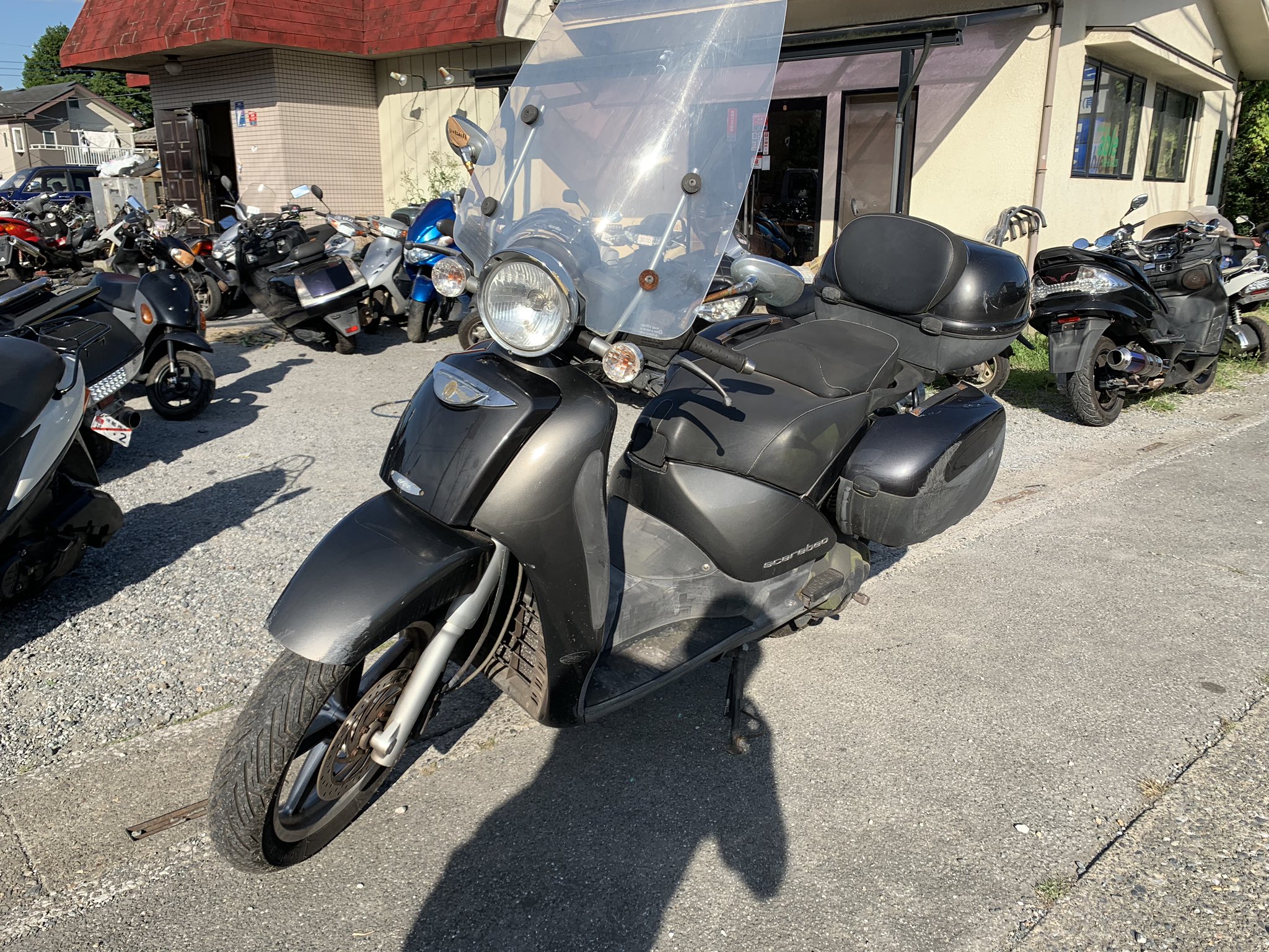 アプリリア、スカラベオ250IE,400IE シールド アプリリア、スカラベオ250IE,400IE シールド - メルカリ