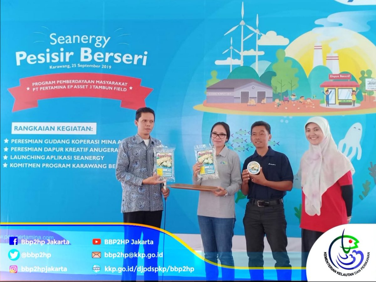 bbp3kp's tweet photo. Plt. Kepala @bbp2hp bersama tim hadir pada Seanergy Pesisir Berseri  PT. Pertamina EP ASSET 3 Tambun Field Karawang (25/9). Salah satu rangkaian dalam kegiatan ini adalah peresmian gudang rumput laut Koperasi Mina Agar Makmur yang menerapkan inovasi @bbp2hp yaitu Agar-agar Strip. https://t.co/3UAUsqiFu1