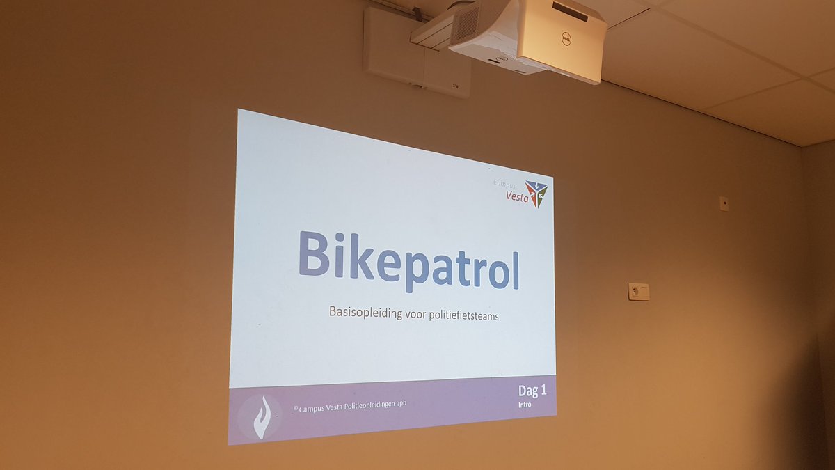 bikepatrolbe's tweet photo. Klaar voor opnieuw een boeiende 5-daagse #basisopleiding #fietsteam #politie @CampusVesta
@PZAntwerpen @PZRegioTurnhout @politieheist @PZ_Bodukap @pzBruWest present. https://t.co/B5qXANoNOX