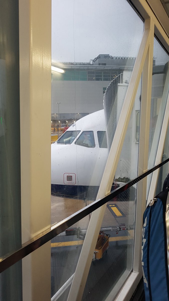 daddytheref's tweet photo. Todays aircraft to Verona onroute to #italianmasters #walkingfootball @radical_referee @KickOffAt3 @WalkingFootball @middxfa @DenhamUnitedLFC https://t.co/SqmG1qEGUw