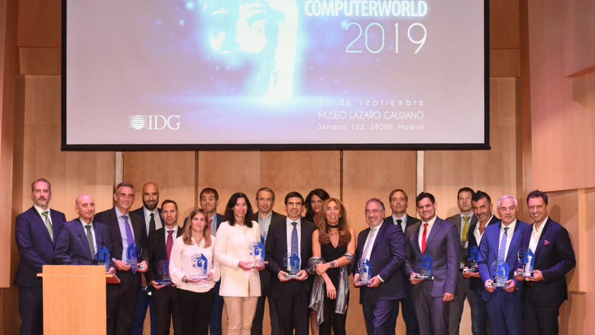 ComputerworldES's tweet photo. Miguel Montes, director general del Banco Sabadell, Javier González Pareja, presidente de Bosch en España, y Felipe Nascimento, CIO global de Mapfre, han sido algunos de los galardonados de #PremiosComputerworld https://t.co/yrMgjvpIz3 https://t.co/yVKCq30uAC