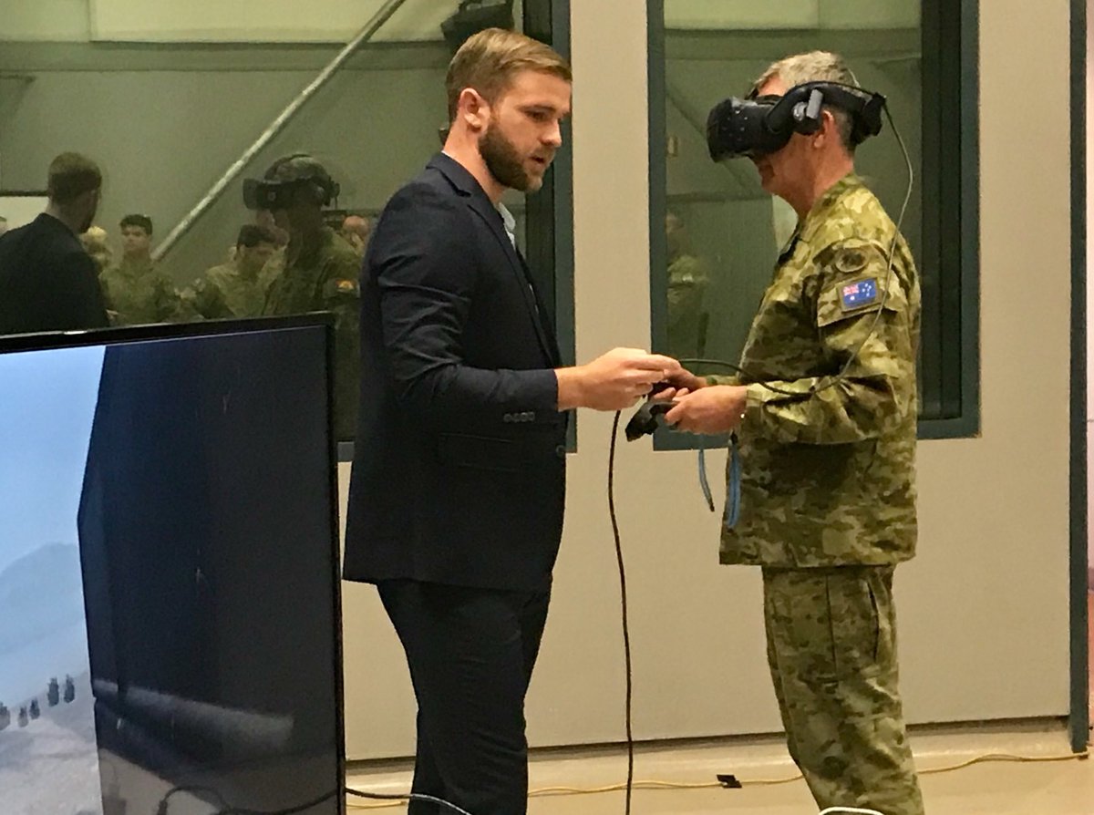 ⁦@ChiefAusArmy⁩ gets into the pointy end of #TrainingTransformation during a demo w/ ⁦@spinifexcoms⁩ at ⁦@ALTCAusArmy⁩. Big changes coming for ⁦@AustralianArmy training system...⁩People + Partnerships = Potential. #ArmyinMotion ⁦