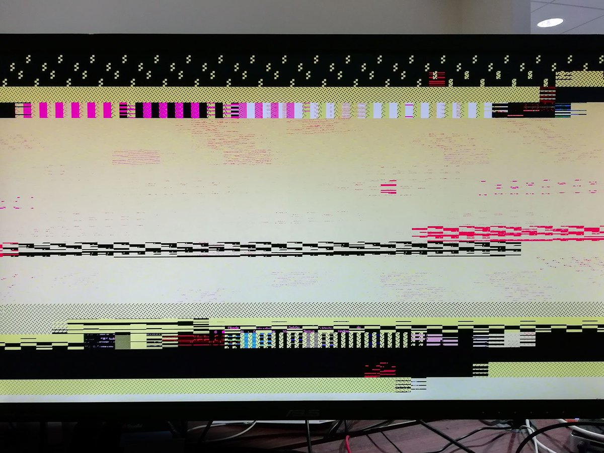 MikeRBailey's tweet image. When my MacBook wakes up and decides it's time to try and work out what screen to paint onto which monitor, then gets a bit confused, it's time for some beautiful generative computer art! #framebuffer #pixelart