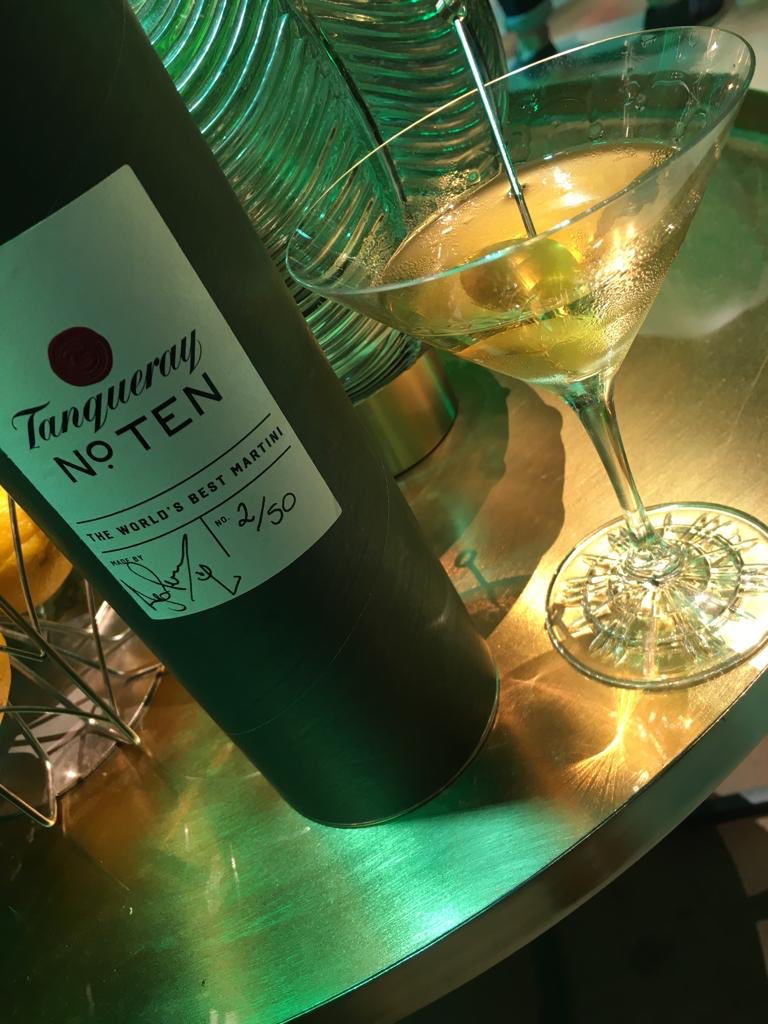terryfraser05's tweet photo. Just had a fantastic Martini made by the incredible Ago Perone from the Connaught 🍸😁 and a one off signed momento #2/50 😁😁thank you. #worldclass2019 #iworkfordiageo #tanqueray https://t.co/GiThJST63W