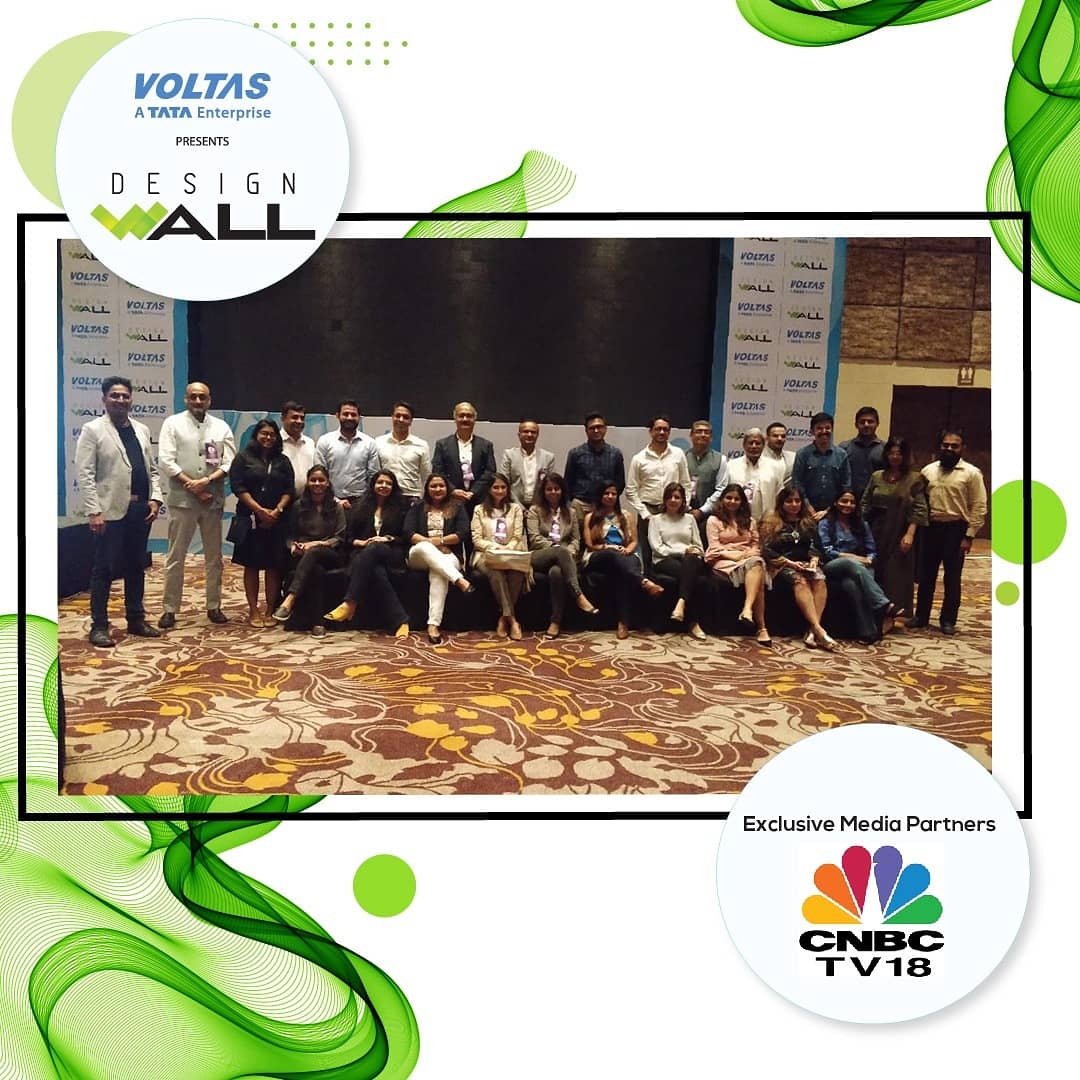 The_AceTech's tweet photo. This is how amazing so many innovators under one roof look like! It was a power-packed event with leading and creative innovators, architects, and designers. 3 cheers to novel innovations!
@myvoltas
@CNBCTV18News
#ACETECH2019 #BuildTheFuture #palace #DesignWall #design https://t.co/uwHn99AZap