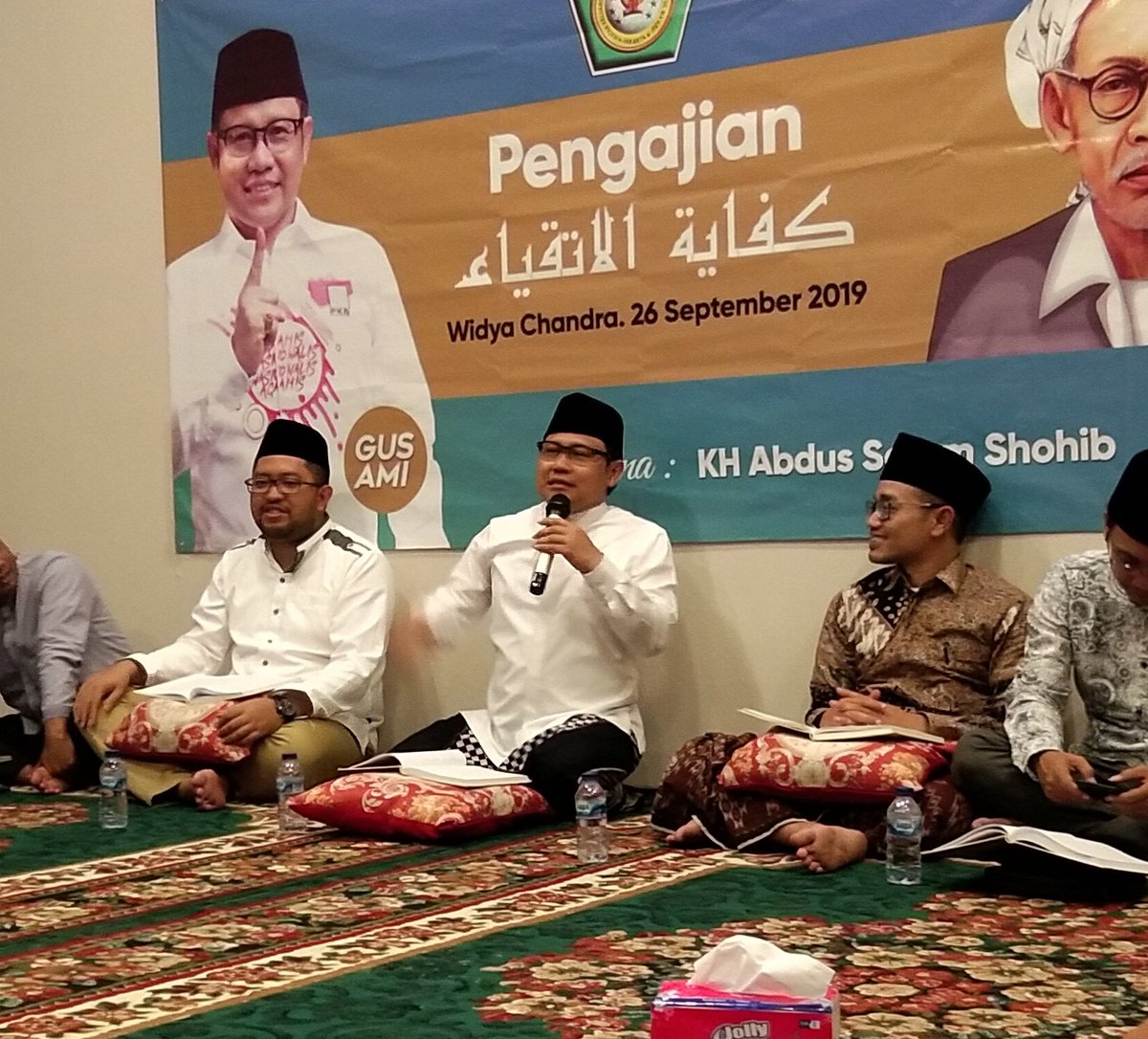 bambang elf tweet media