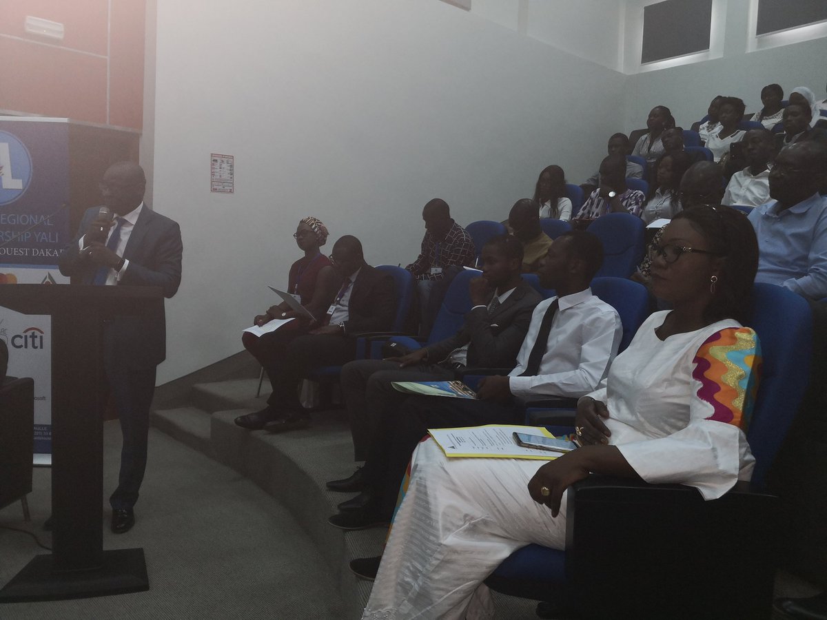 Les universités africaines ont toutes les capacités pour fournir des compétences à la <a href="/Banquemondiale/">Banque mondiale</a> car moi même je viens de <a href="/UCAD_Senegal/">Université Cheikh Anta Diop de Dakar</a> dit le Vice-président de la Banque mondiale chargé des Ressources humaines Ousmane Diagana au Cesag de #Dakar #Afrique #kebetu <a href="/aliamsi/">Papa Ismaila DIENG</a>