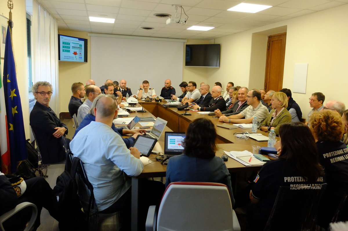 ISPRA_Press's tweet photo. Il 10 ottobre a Latina si svolgerà un'esercitazione, concordata in #Prefettura tra @DPCgov @ISPRA_Press e @INGVterremoti, per testare la preparazione del sistema nazionale di gestione e mitigazione di #maremoti. La simulazione riguarderà l’inondazione di impianti e strutture https://t.co/DBQaIP6ToH