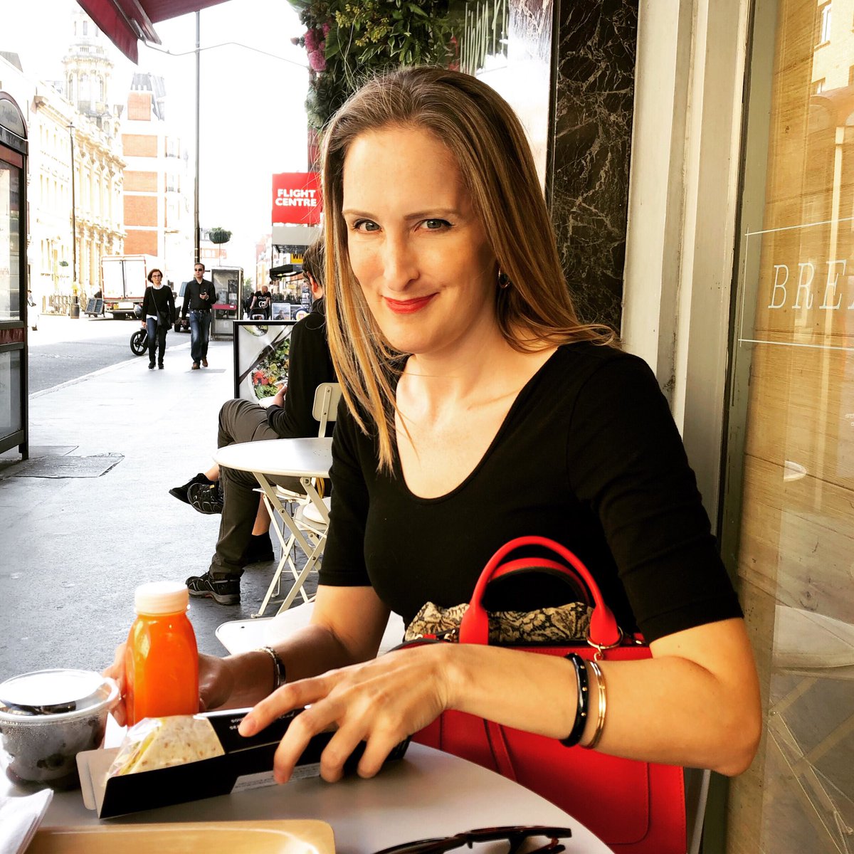 Little Sister tweet media