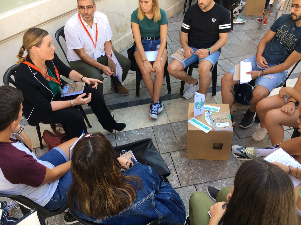 EstefaniaPalop's tweet image. Mañana de encuentros con  @ArrabalAID en su encuentro anual #LiveLibrary , más de 90 jóvenes y 13 mujeres que cuentan sus experiencias para seguir avanzando en la lucha contra estereotipos #igualdad . Con la participación de @ZaidaCantera @PSOE