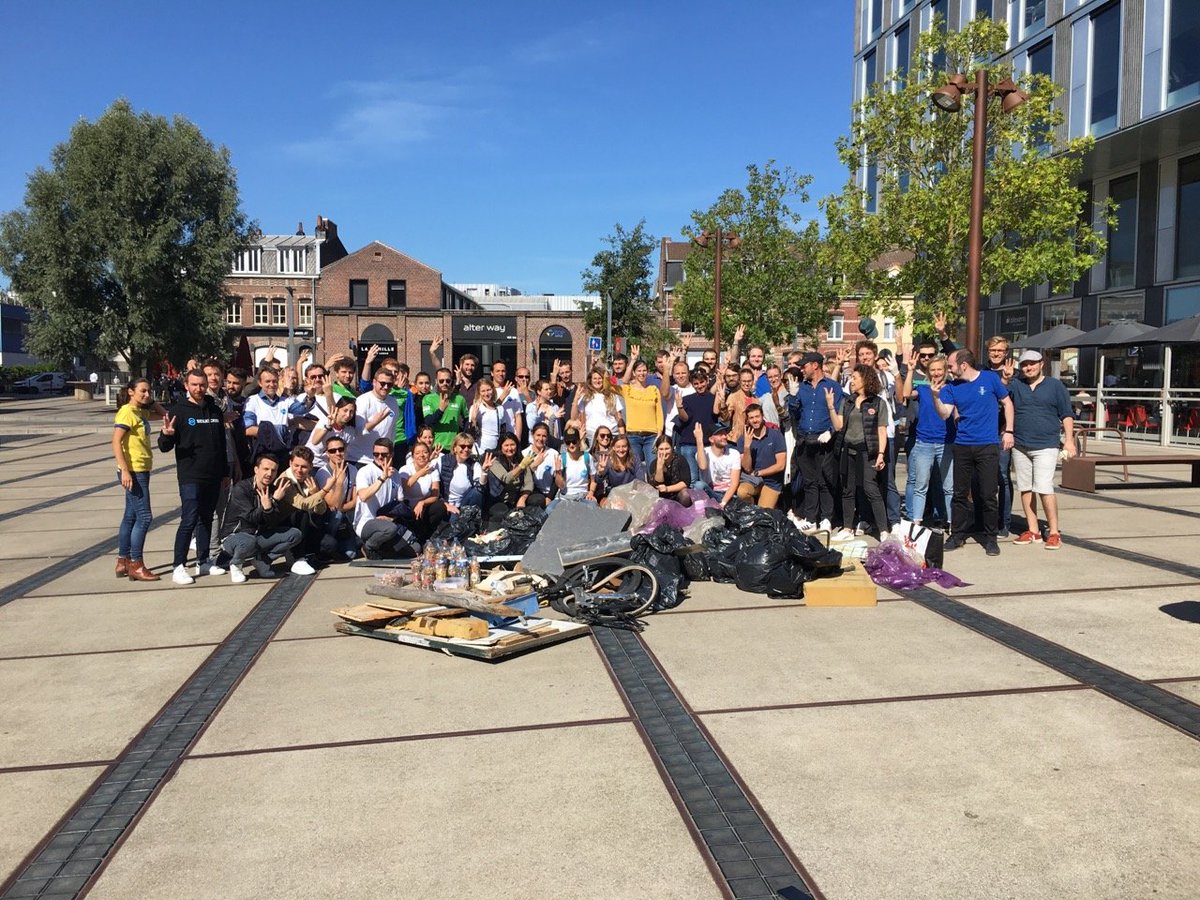 Delaplace_pro's tweet photo. 🌧 En cette journée pluvieuse, souvenir du #WorldCleanUpDay2019 sous le soleil et pour la planète avec @planete_oui, @Energic_io, @colisweb et @Benenova_fr  ! https://t.co/xnCV7NB0wv