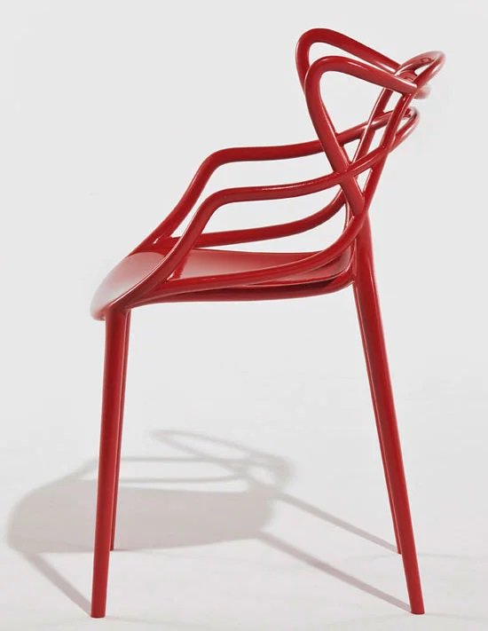 real_betti's tweet photo. .#PhilippeStarck ’s ‘Master‘ chair for #Kartell is a reinterprtation. The curving lines of the #masterschair are the outlines of three #design classics, which #Starck rethought. We love his designs! 🙃 https://t.co/tLFzuuaXda