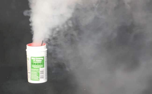 A PEST control "smoke bomb" set off an alarm at a property in Tidworth Wiltshire which prompted firemen being called.
Dorset and Wiltshire Fire and Rescue Service is currently cautioning individuals that are using these pest control devices "smoke  #clus pestcatcher.co.uk/smoke-bomb-wil…