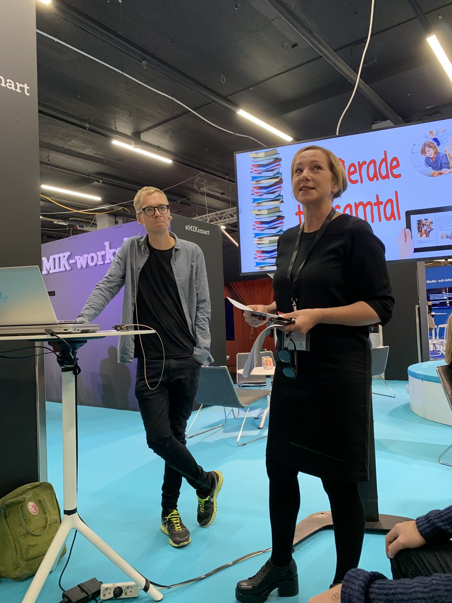 Piaflickan's tweet photo. Åh så coolt med spelifiering! #bokmässan #textsamtal #läslust https://t.co/VHKvIGwRMk