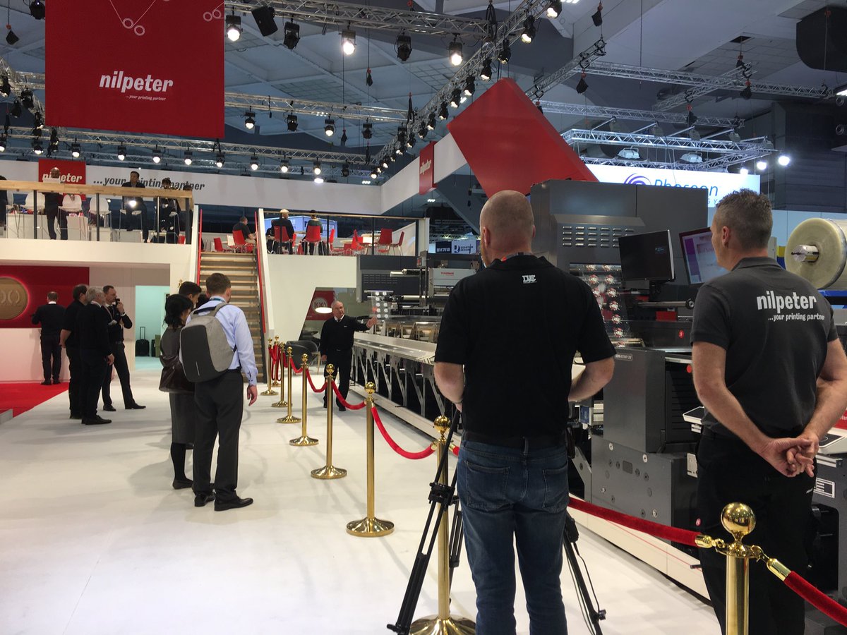 JanCaswell's tweet image. Third day at Labelexpo Europe and Nilpeter innovating the morning ⁦@Nilpeter⁩ #tactilelabels