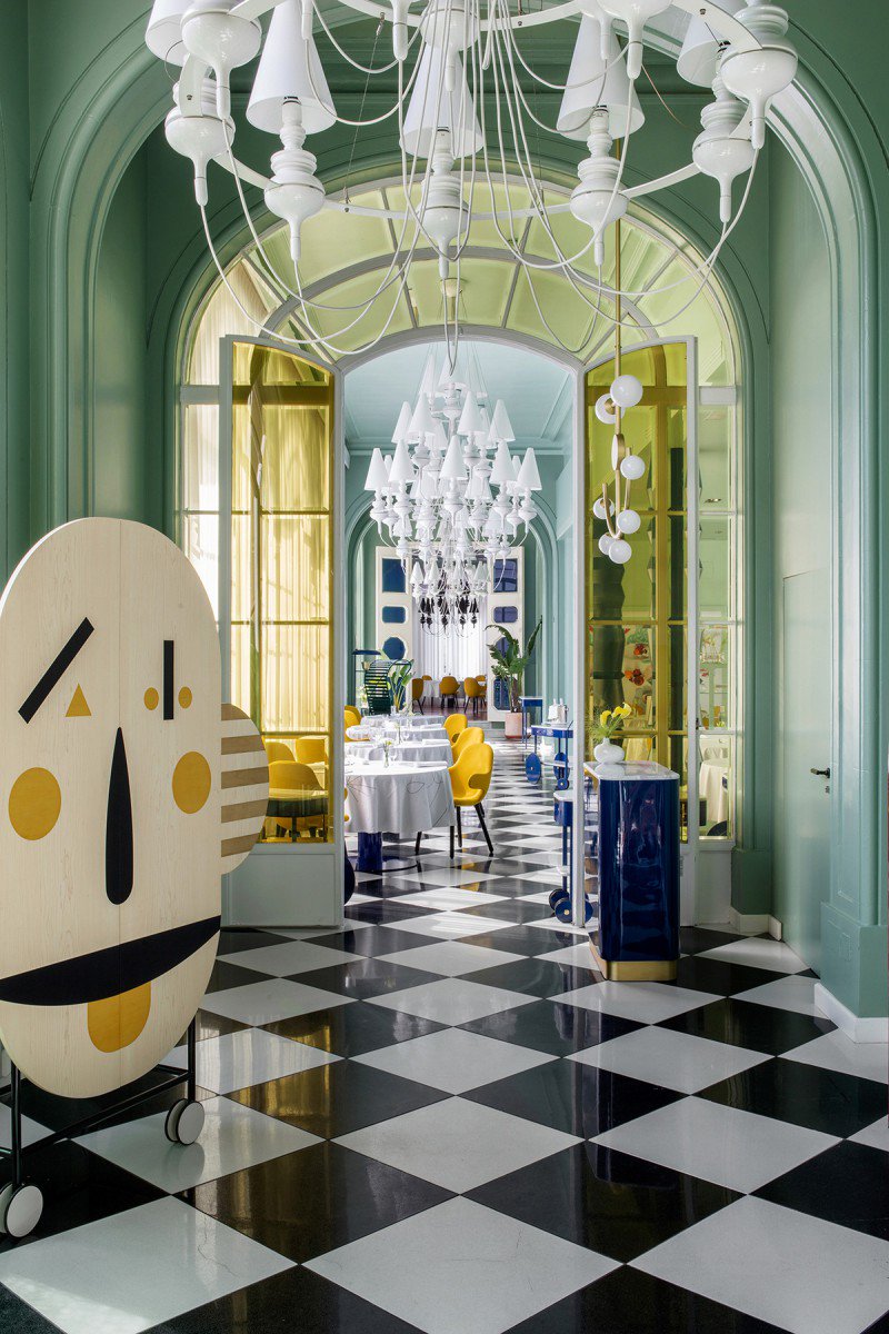 spotools's tweet photo. Look at this amazing #InteriorDesign at La Terraza Del Casino – #Madrid created by Jaime Hayon ✨
Check more #LuxuriousProjects 🧡 https://t.co/D8Snrd1LY6 https://t.co/cI5J3OZuvH