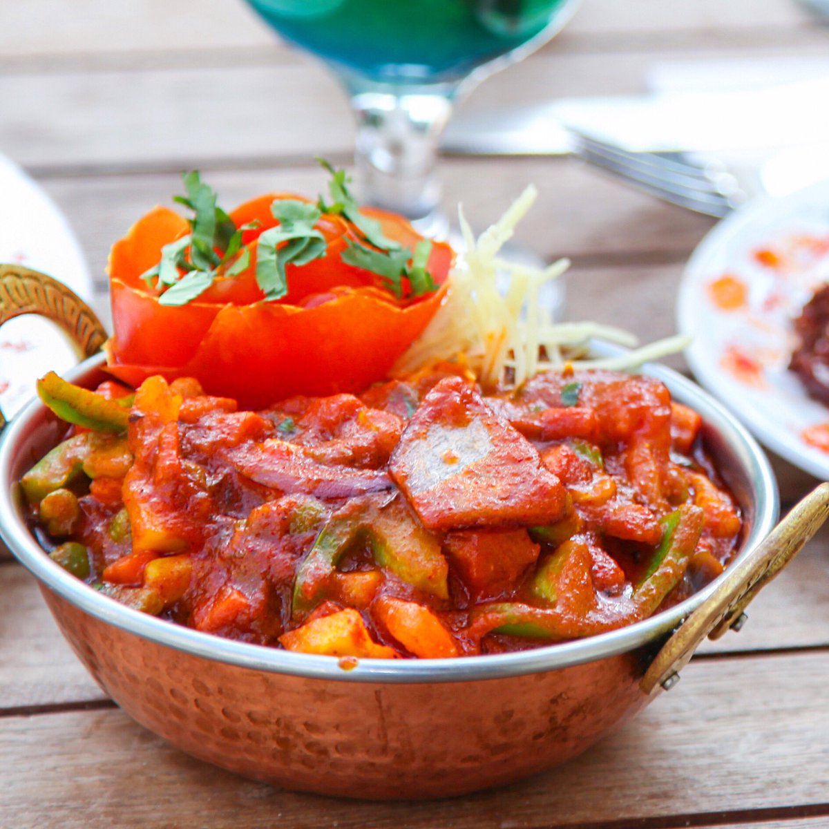 Dine with us and experience the true Flavors of India! 🌶  To reserve a table at either our Hounslow or Paddington branch go to: flavorsofindia.co.uk