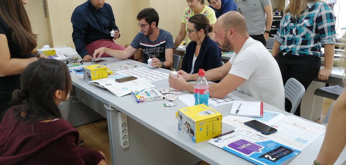 Robotica desde 1 primaria con <a href="/TrueTrue_es/">TrueTrue</a>. Los <a href="/ColegiosElValle/">Colegios "El Valle"</a> comienzan el proyecto @ComplubotSmartProject.