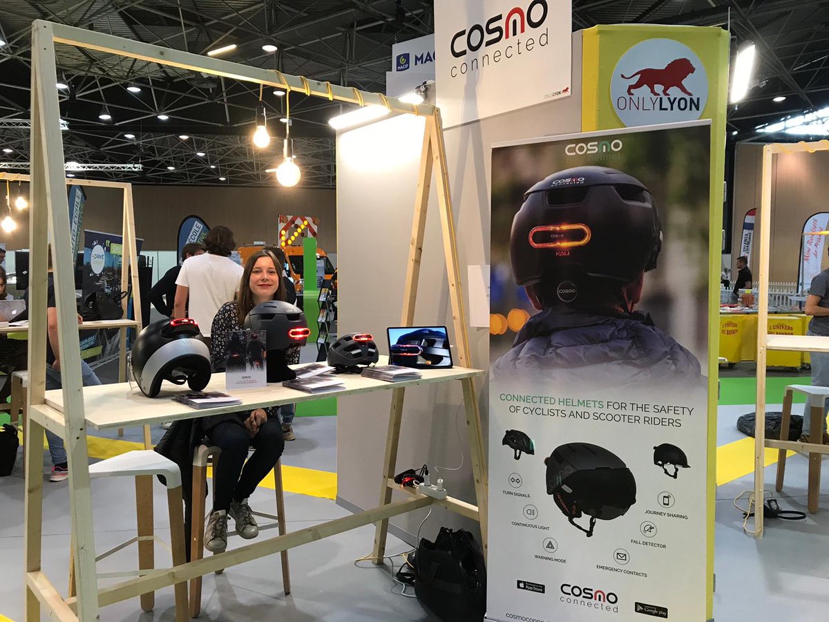 CosmoConnected's tweet photo. Retrouvez la #CosmoTeam au @salonautolyon Place des Start-Up Hall 6 Stand 6D38 !! 🤩
On est pressé de pouvoir échanger avec vous 🏍
#safetyfirst #salonautolyon #excited https://t.co/QgKsULBhXo
