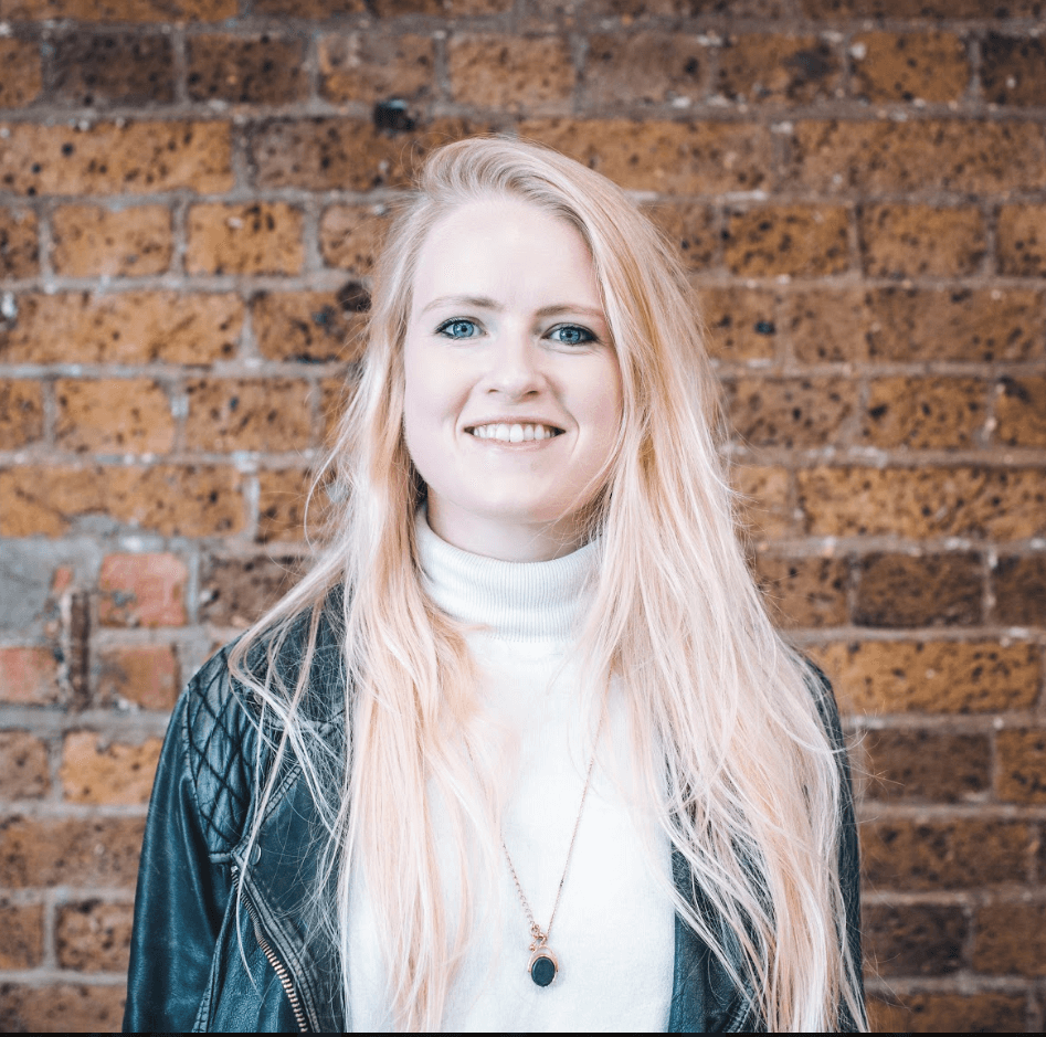 join_ef's tweet photo. Listen to this week's @mastersofscale episode to hear @mylevelsai founder @laurahdouglas (EUR10) ask @reidhoffman about switching your focus from early adopters to long-term community. https://t.co/XJI733a9AI https://t.co/HZj1rHXWnc