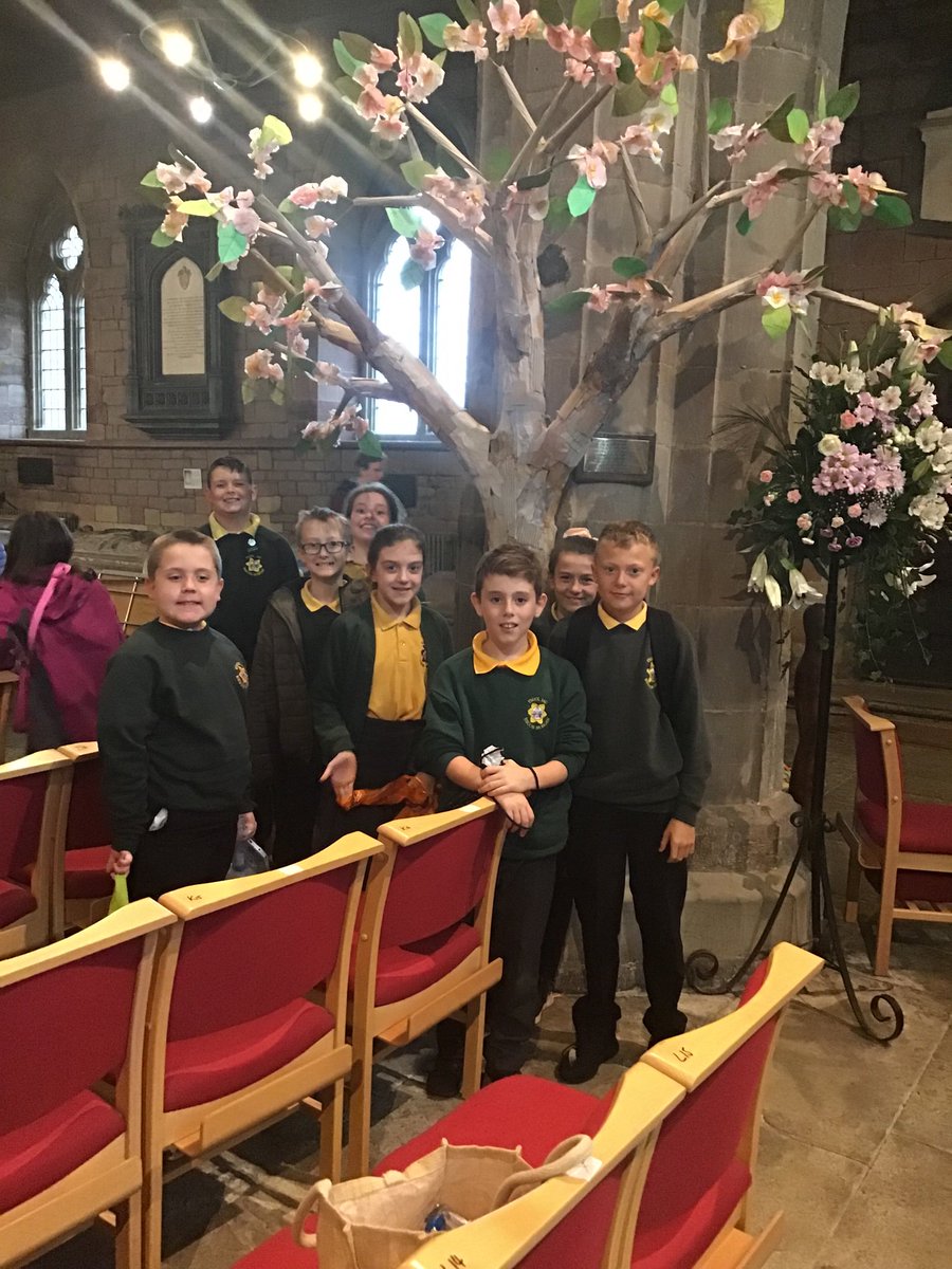 esgobmorgan's tweet photo. Year 6 had a lovely afternoon at the music festival. Look at the amazing trees they created with @BenDavisCreate @nwimf https://t.co/Z9jku5QfjB