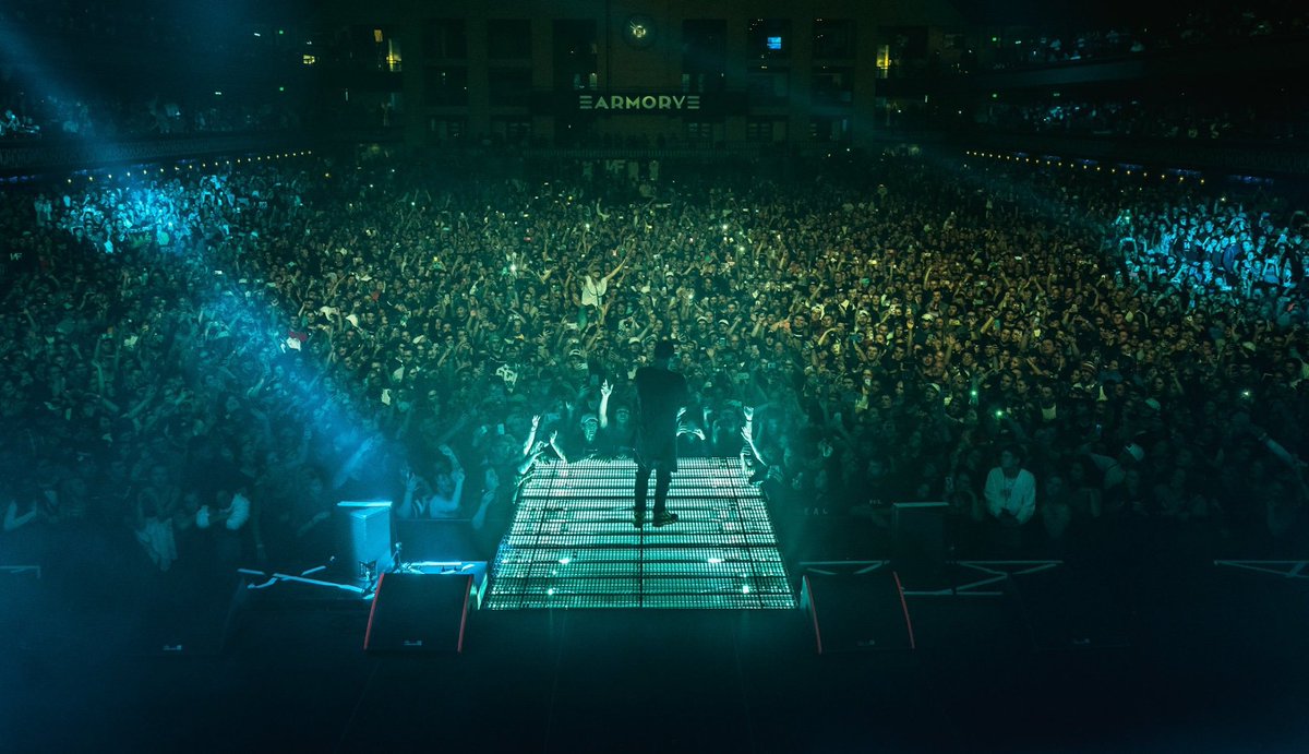 thaddeus_vail's tweet photo. 🚨🚨 CONTEST ALERT! 🚨🚨
You have absolutely no reason to miss @nfrealmusic at @redrocksco on October 13th! Especially when @partyguruus is giving away two FREE TICKETS!

Enter below to win https://t.co/ipSvgA5F2E https://t.co/JZYfp4ZUeW