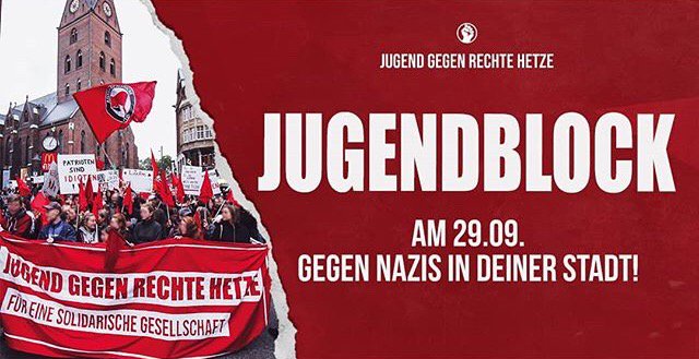 AntifaAltonaOst's tweet photo. Diesen Sonntag wollen Faschist*innen erneut versuchen auf #Hamburg|s Straßen Fuß fassen. Das dürfen wir nicht zulassen! Ihr findet uns beim Gegenprotest von @HBgR_Info im #Jugendblock. Reiht euch gerne ein! Los geht's um 11:30 an der #Stadthausbrücke. #nonazishh #hh2909 https://t.co/8d0PpQ2Xak