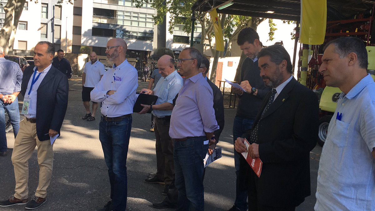 El jurat del premi a la innovació tecnologica de la Fira St Miquel esta valorant les novetats d’enguany. La fira es un marc addient per difondre les noves tecnologies i solucions# innovacio #firalleida