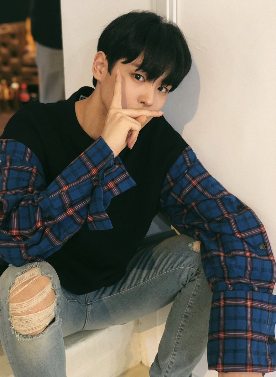 NewWorld_VICTON's tweet photo. [#병찬] 안뇽 모두 오늘 하루도 힘내고 있나요?!!! 전 벌써부터 두근거리네여 ㅎㅎ
얼른 보고 싶어여💕💕🐥🐶 https://t.co/t3lIiNrxC8