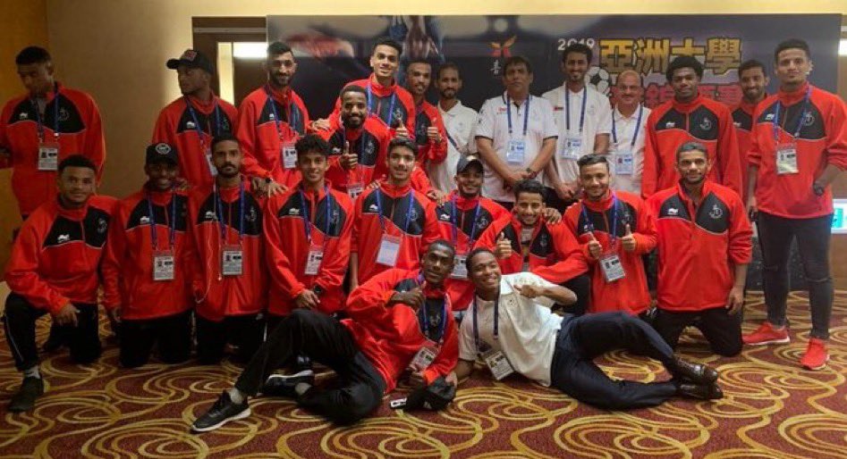 oman_league's tweet photo. #منتخب_الجامعات_العمانية 🇴🇲⚽️  يفوز بالمركز الثالث والميداليات البرونزية في بطولة آسيا لكرة القدم👏 https://t.co/7FZhU5FcVr