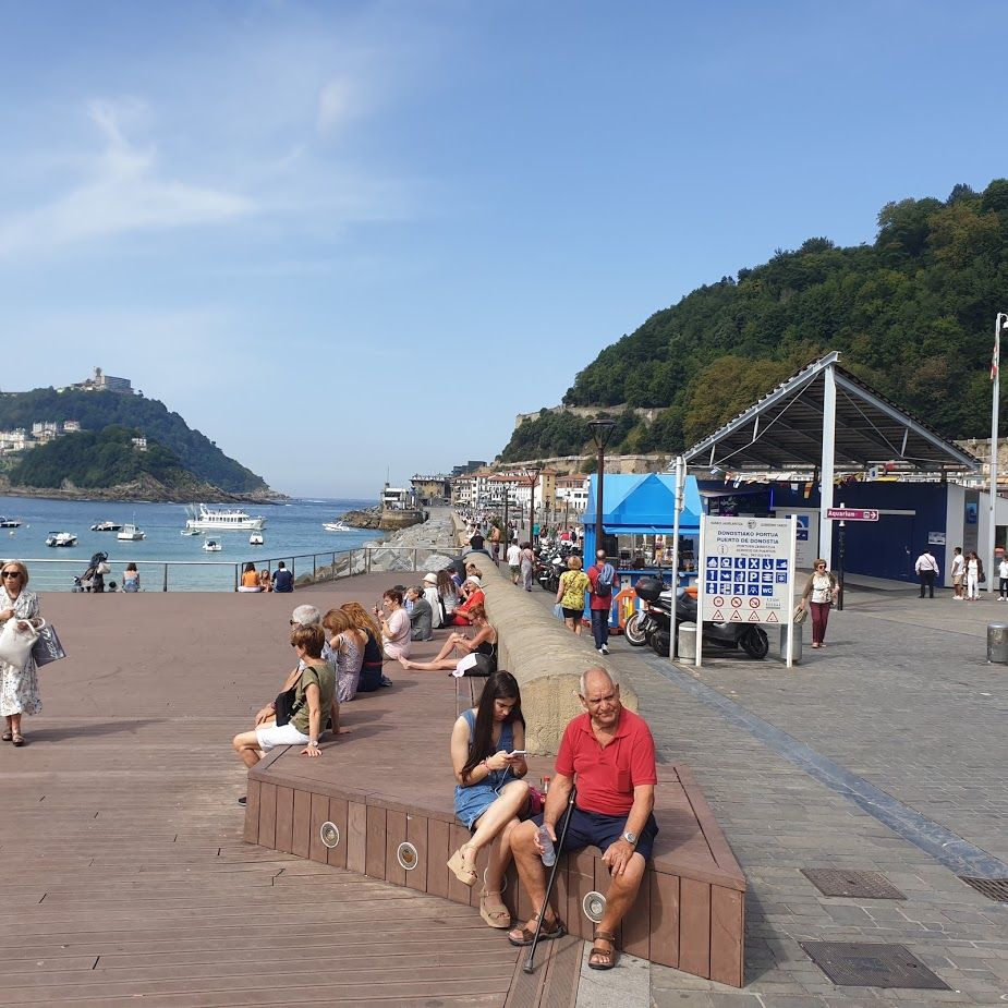 Una #escapada perfecta #Donostia
Hay placeres que solo algunos saben disfrutar. 
Si quieres estar cerca del auténtico espíritu donostiarra, lo tienes muy fácil 
<a href="/pensionirune/">pensionirune</a> #basquecountry #loves_donostia #travelerinbasque #visitbasquecountry