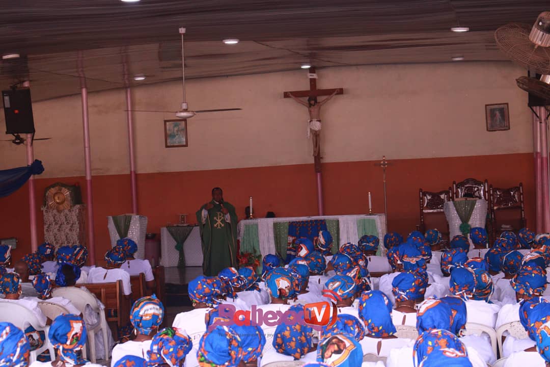 babexxtv's tweet photo. Because it was all about the catholic women induction in St Maria gorreti catholic church, 
And of course we were there to capture this memorable event. We can capture yours too by just sending us a dm or call 08081772558
Babexx tv your entertainment our joy.... 
#bbnaija #BB21 https://t.co/OXCwOsBTSg