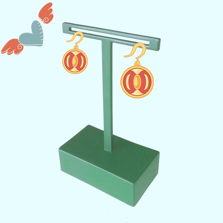 ruimeidisplay's tweet photo. I like this simple earring holder, its color can also be customized according to preferences, hanging earrings on the dressing table must be great!#earringdisplay #earring #jewelrylovers #displayrack #jewelrydisplay https://t.co/YZwh5GwR1e