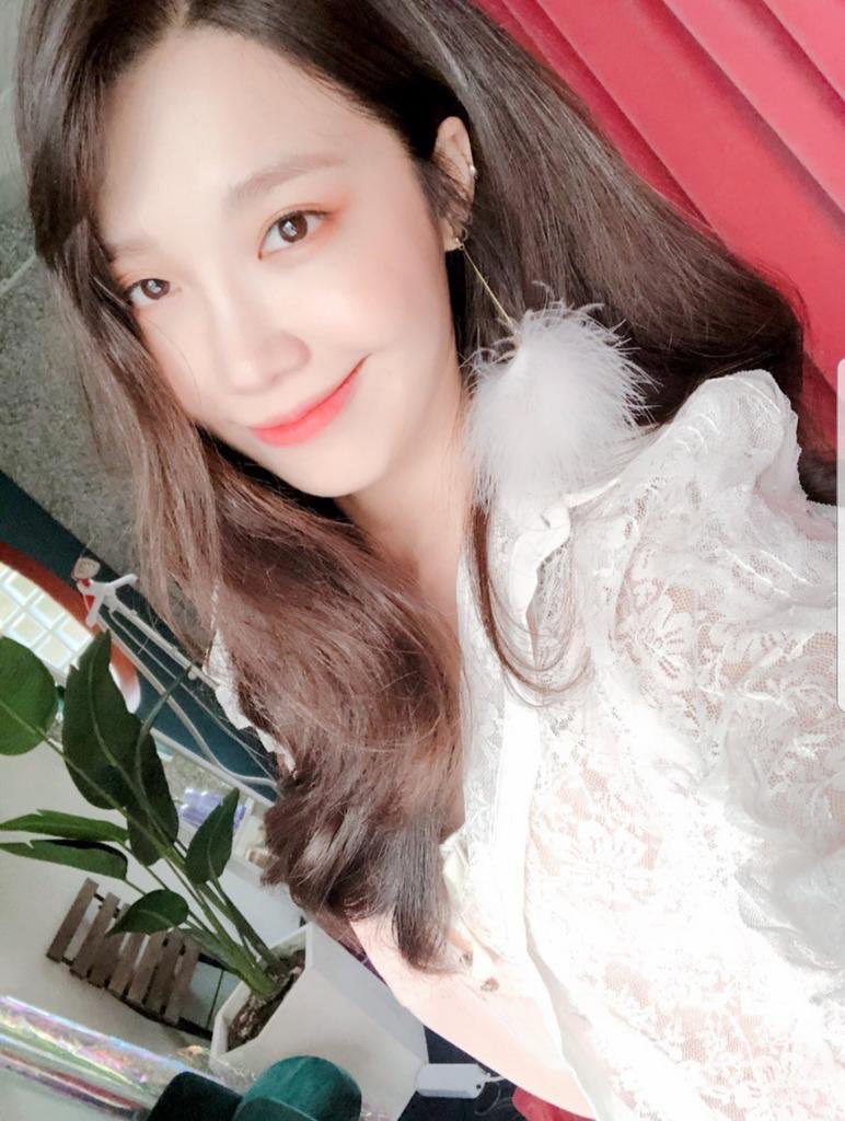 なぽぽ 今日のオススメアイドル Apinkのウンジ K Pop界で抜群の歌唱力を誇るアイドルとして有名なウンジ 表現力 声量 幅広い音域 完璧な歌声は聴く人の心を穏やかにしてくれます 女優としても功績を残しています 韓国 Kpop