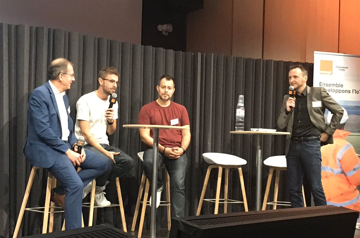 ThyGat's tweet image. Aux 3e Rencontres #IoTforBusiness : retour d’une expérience #LoRaWAN réussie : waste management avec Franck Charlet de SigrenEa (filiale de SUEZ) et la startup @heyliotFr