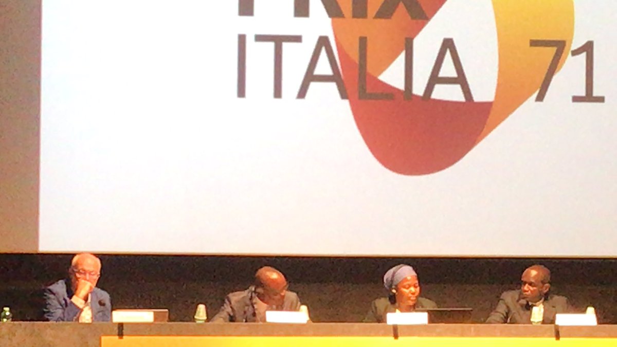 plume_boucle's tweet image. Bisogna essere onesti e curiosi: l’Africa è #plurale e pronta ad essere competitiva sia dal punto di vista ambientale che tecnologico. Non solo corruzione.  -M. Silla 
#prixitalia @Comunica_Media @unitorvergata @EconomiaTorVerg @PrixItalia