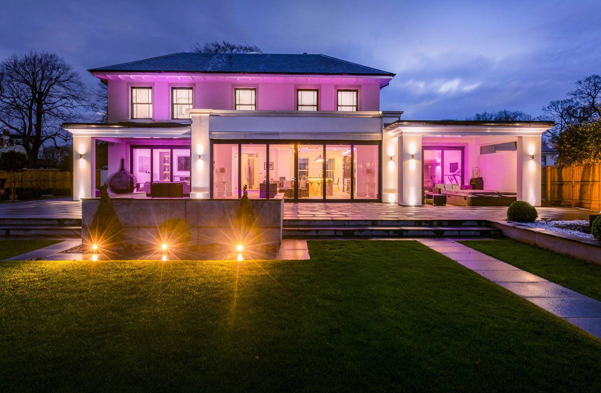 Introducing Aldcliffe Park Meadow
Changing Lancashire's skyline, with a brand new #Smarthome development
In partnership with MH Stainton who have been crafting Beautiful bespoke homes since 1994
Discover the full project via the link below
majikhouse.com/aldcliffe-park…
#lightingdesign